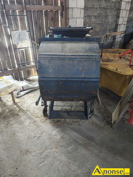 m�ynek , do czyszczenia zbo�a opis dodatkowy: Witam, posiadam na sprzeda� wialni� do zbo�a. Wi�cej informacji udziel� po kontakcie telefonicznym. stan przedmiotu transakcji: stan dobry