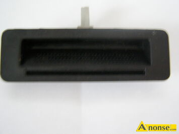 Anonse OPEL VECTRA, witam mam do zaoferowania elektro magnez klapy nowy (50z�) oraz ga�k� zmiany bieg�w do skrzyni 5 Opla Vectry (30z�)., stan bard