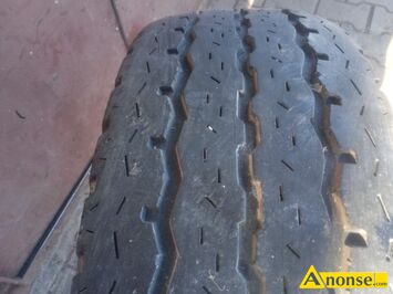 Anonse OPONY, ROLNICZE, sprzedam opony z lawety zmacniane 215/70/15C brigestone mam 3/sz cena za 1/sz do woza dwuk�ki, przyczepki lub do auta 100%