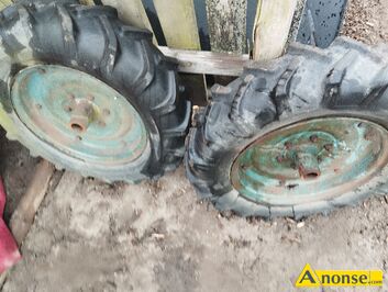 Anonse Opony z felgami 600- 16. 4rp, Dwie opony 600- 16 z felgami, c.300z�. D�BOWOLA
