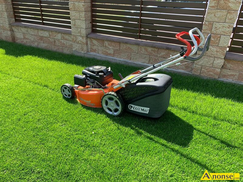 Pracownik  Gospodarczy opis dodatkowy: praca przy sprz�taniu teren�w wok� budynk�w, koszenie trawy, ci�cia piel�gnacyjne, praca 5 dni w tygodniu, od 8-15