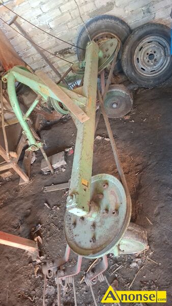 przetrz�sarka , karuzelowa opis dodatkowy: Mam do sprzedania przetrz�sark� karuzelowa ma�o u�ywana w  bardzo dobrym stanie sprzedaje z powodu likwidacji hodowli  stan przedmiotu transakcji: stan bardzo dobry