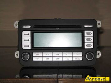 Anonse RADIO SAMOCHODOWE, VW, Sprzedam Fabryczne Radio VOLKSWAGEN RCD 300 MP3 o Numerze Katalogowym dla zainteresowanych mog� poda� p�niej.Pasuj�