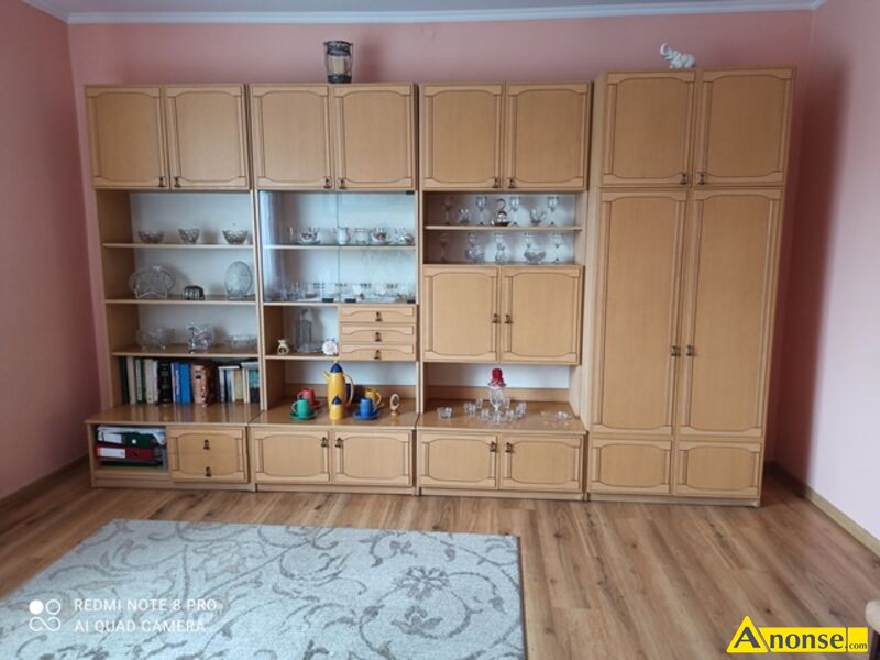 REGA� , u�ywany opis dodatkowy: czterocz�ciowy, stan widoczny na zdj�ciach stan przedmiotu transakcji: stan bardzo dobry