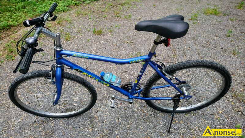 rower , g�rski, VICTUS MEFISTO opis dodatkowy: Rower u�ywany, ko�a aluminiowe 26 calowe, proste. 21 prze�o�e�. Osprz�t shimano, klamkomanetki. Przerzutki dobrej jako�ci Altus. Hamulce typu V-brake, sprawne. Opony i d�tki u�ywane. Rower jest lekki, poniewa� rama wykonana jest ze stali stopowej z dodatkiem chromu i molibdenu, polepszaj�cej w�a�ciwo�ci wytrzyma�o�ciowe. Rower jest sprawny z poprawnie dzia�aj�cymi przerzutkami we wszystkich zakresach prze�o�e�. Przygotowany do jazdy bez �adnego dodatkowego nak�adu finansowego. Jak w sprz�cie u�ywanym, wyst�puj� otarcia, odpryski i zarysowania lakieru. Odbi�r tylko osobisty w �widniku stan przedmiotu transakcji: stan dobry - image 1