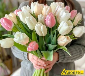 Anonse SPRZEDAWCA, umowa zlecenie, Zatrudni� sprzedawczyni� lub sprzedawc� do lekkiej pracy handlowej przy sprzeda�y kwiat�w w pi�tki i soboty. Bra