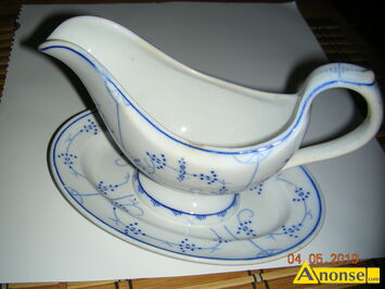 Anonse DAWNA SOSJERKA FIRMY VILLEROY&BOCH, posiada ma�y odprysk na kraw�dzi. rozmiar: 20x13,5x14 cm, stan dobry, c.30z�. LUBLIN