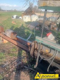 Anonse �UPARKA, Sprzedam �uparke do drewna, nacisk 30 ton, d�ugo�� wsadu 140 cm. Solidna, waga ok 1.5 tony. Stan bardzo dobry, sprzeda� z powodu li