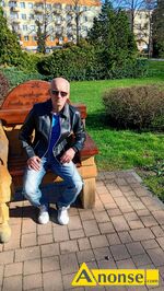 Anonse MʯCZYZNA, 46, Spokojny, uczciwy, zainteresowania: W�dkarstwo, ksiazki, Szukam kobiety do sta�ego zwi�zku szczup�ej, niskiego wzrostu, mi�ej