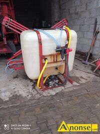 Anonse OPRYSKIWACZ, fabryczna, 600l belka polowa ma�o pracowa� Fabryczny lakier 100% sprawny gara�owany zero wyciek�w mo�liwo�� dowozu, stan idealn