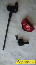 Anonse O�WIETLENIE, dynamo, INNA, O�wietlenie roweru: lampka tylna z odblaskami, dynamo, dodatkowo stopka-podp�rka. Ma�o u�ywane, w pe�ni dzia�aj�c