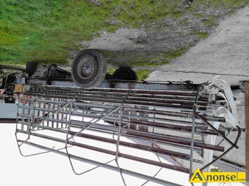 Anonse PRZYCZEPA SAMOZBIERAJ�CA, T-050, sprzedam przyczep� samozbieraj�c� Agro met T-050 na du�ych ko�ach . Oryginalna mocna rama i o�. Zadbana gar