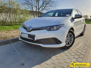 Anonse TOYOTA AURIS, 2017r., 1.332cm<sup>3</sup>, 86.577km, bia�y, per�a, ASR, ABS, autoalarm, system kontroli trakcji, immobiliser, poduszki powietrzne, 8xPP