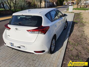 Anonse TOYOTA AURIS, 2017r./XII, 1.332cm<sup>3</sup>, 99KM, 16V, benzyna, hatchback, 83.667km, bia�y, per�a, poduszki powietrzne, 8xPP, elektryczne szyby prz�