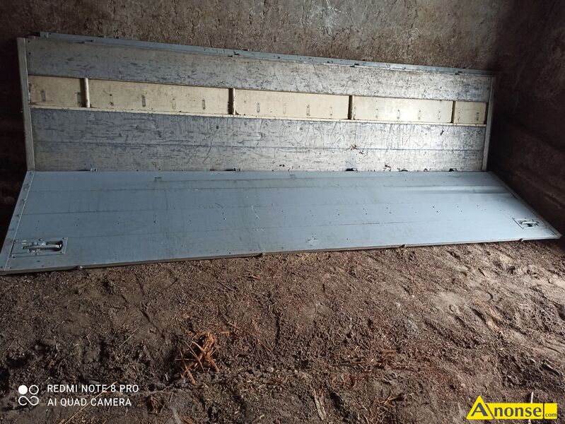 BURTY  opis dodatkowy: aluminiowe do przyczepy o wymiarach 0,80x3,47m  stan przedmiotu transakcji: stan bardzo dobry