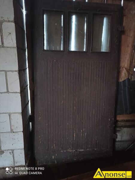 DRZWI , u�ywane opis dodatkowy: gara�owe, drewniane dwuskrzyd�owe o wym. 2,10x2,20m, na zawiasach kowalskich  stan przedmiotu transakcji: stan bardzo dobry