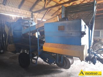 Anonse KOMBAJN, ziemniaczany, ANNA, 1-rz�dowy, Kombajn ziemniaczany ANNA Z-644, gara�owany, stan dobry, c.9.900z� do uzg.. RADAWCZYK DRUGI 668-96