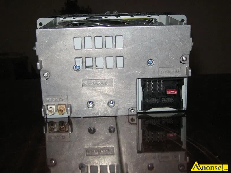 RADIO , VW FABRYCZNA opis dodatkowy: PILNIE Sprzedam Fabryczne Radio VOLKSWAGEN RCD 300 MP3 o Numerze Katalogowym dla zainteresowanych mog� poda� p�niej.Pasuj� do VW +Eos-od 2005-06 +Golf V-od 11/2003 +Golf V Plus-od 01/2005 +Golf VI-od 11/2008 +Jetta-od 09/2005 +Passat B6-od 11/2005 +Passat B7-od 11/2010 +Passat CC-od 05/2008 +Polo-od 06/2009 +Scirocco-od 08/2008- +Sharan-od 09/2010- +Tiguan-od 09/2007- +Touran-od 02/2003- +T5 Caravelle-od 09/2009- +T5 Multivan-od 09/2009- +T5 Transporter-od 09/2009- +Caddy-od 10/2003- Specyfikacja Pami�� 36 stacji Twin Tuner DDA System RDS-EON TP-Traffic Program SHARX Radio Scan CD Odczyt CD/R/RW/MP3 Scan CD Shuffle CD Wzmacniacz System GALA Moc 4x 20W Soft Clipping Zestaw zawiera Kod Zabezpieczaj�cy VW RCD 300 MP3 DO WYMIANY >Panel Wy�wietlacza >Zmieniarka Odczyt P�yt cd/r/rw Takie cz�ci mo�na kupi� na allegro. Stan bardzo dobry.100% sprawne.Radio dzia�a tylko jest w tym problem do wymiany jest panel wy�wietlacza do radia, nie dzia�a zmieniarka czyli tzw.odczyt p�yt cd/r/rw/mp3.Posiadam Kod Zabezpieczaj�cy.Odbi�r osobisty.Polecam. stan przedmiotu transakcji: stan bardzo dobry
