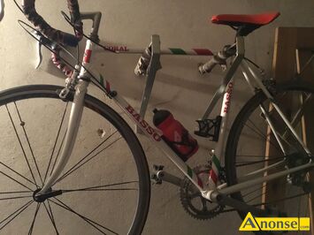 Anonse ROWER, szosowy, Rower kolarzowi w bardzo stanie 1500 zl, stan bardzo dobry, c.1.500z� do uzg.. RADOM