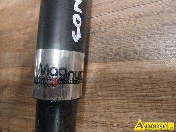 Anonse OPEL ASTRA, Amortyzatory tylne do astry lub lanosa nowe marki magnum, w 100%sprawne, nowe nie u�ywane.Cena symboliczna, stan idealny, c.100z