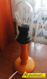 Anonse - LAMPKA NOCNA, używane, lampka nocna drewniana rodem z PRL-u, stan dobry, c.50zł. LUBLIN Anonse LAMPKA NOCNA, używane, lampka nocna drewniana rodem z PRL-u, stan dobry, c.50zł. LUBLIN
