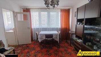 Anonse ZAM�YNIE, M-3, 45.8m<sup>2</sup>, p. 3/4, w�asno�ciowe, do remontu, c.310.000z� do uzg.. RADOM