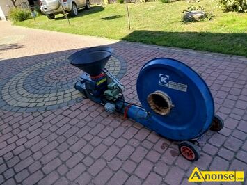 Anonse DMUCHAWA, do zbo�a kolana rury silnik w komplecie 5.5 kw dozownik w 100% sprawna dwa silniki posiadam kilka dmuchaw mo�liwo�� dowozu, stan b