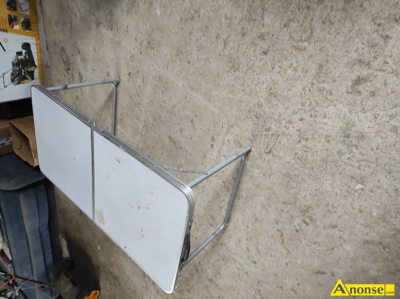 Stolik ,opis dodatkowy: stolik rozkladany aluminiowy na gril lub dziake regulowana wysoko wymiar - image 0 - anonse.com