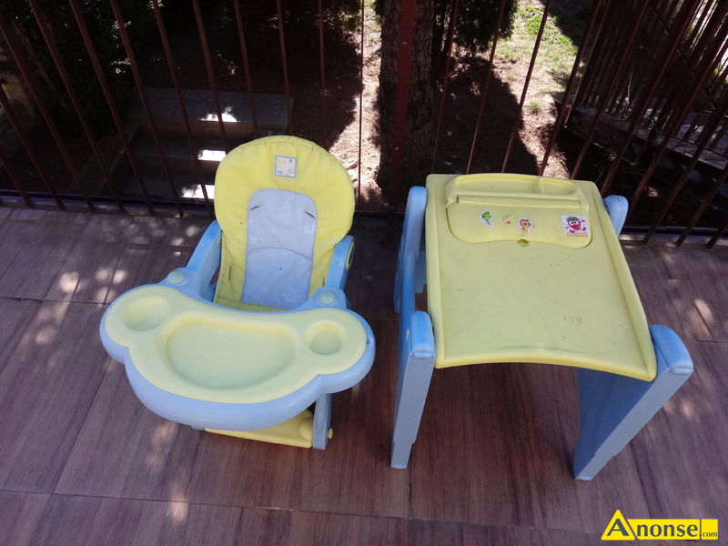 Stoli  do karmienia+krzeseko, BABY CARE,opis dodatkowy: Stolik+krzeseko dla dziecka do karmienia  - image 0 - anonse.com