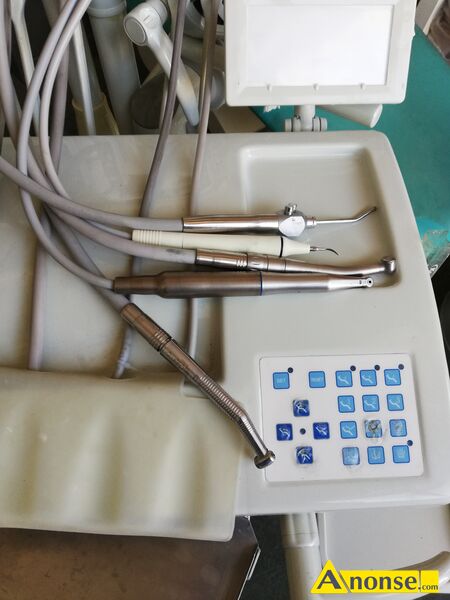 sprzt  dentystyczny,opis dodatkowy: Unit stomatologiczny ANLE. 
Fotel, lampa, stolik (turbiny zwyk - image 2 - anonse.com