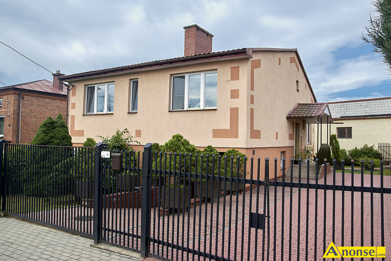 ZWOLE , dom 127m2, 2 kondygnacje, do zamieszkania od zaraz, do zamieszkania, pokoje 4, kostka bruk - image 0 - anonse.com
