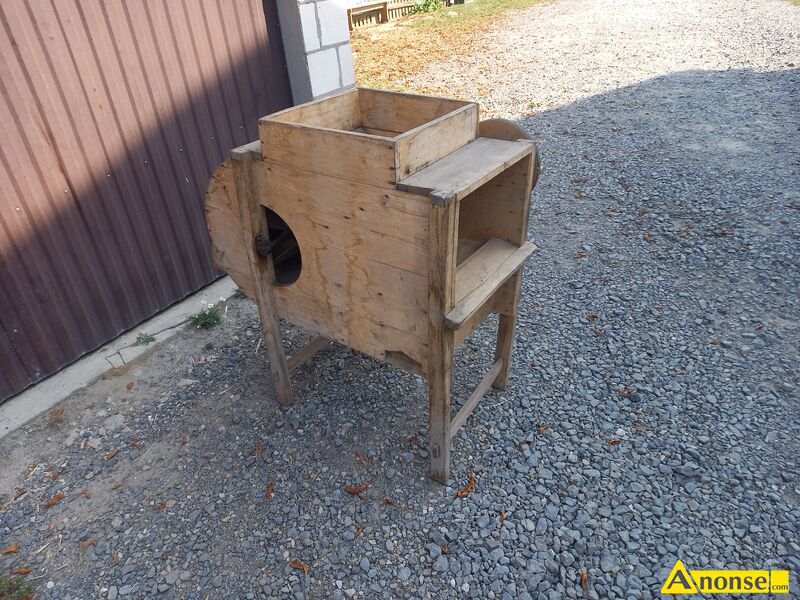 m�ynek ,opis dodatkowy: Sprzedam wietrznik do zbo�a w Super stanie , Solidny... Godny Uwagi. Poleca - image 0 - anonse.com