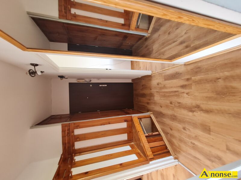 CZUBY/SKARPA , M-3, 48.7m2, p. 4/4, spdzielcze-wasnociowe,informacje dodatkowe: do remontu,opis - image 0 - anonse.com