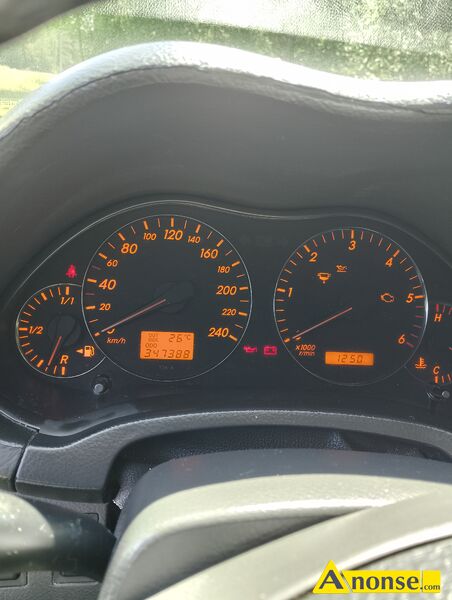 TOYOTA  AVENSIS, 2004r., 2.000cm3, 116KM , diesel, kombi, 348km, srebrny,komfort: elektryczne szyby - image 0 - anonse.com
