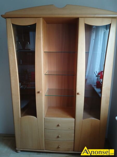 KREDENS , kolor buk, drewniany, uywany,opis dodatkowy: sprzdam 2 kredensy
1 narony o wymiarach 90 - image 0 - anonse.com