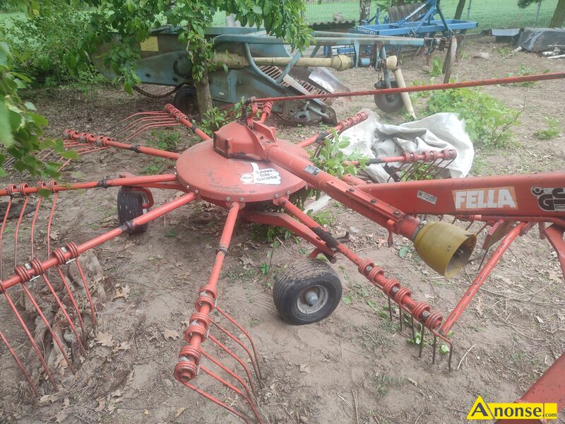 zgrabiarka , karuzelowa, FELLA,opis dodatkowy: Sprzedam zgrabiarke Fella TS 330, o szerokoci roboc - image 0 - anonse.com