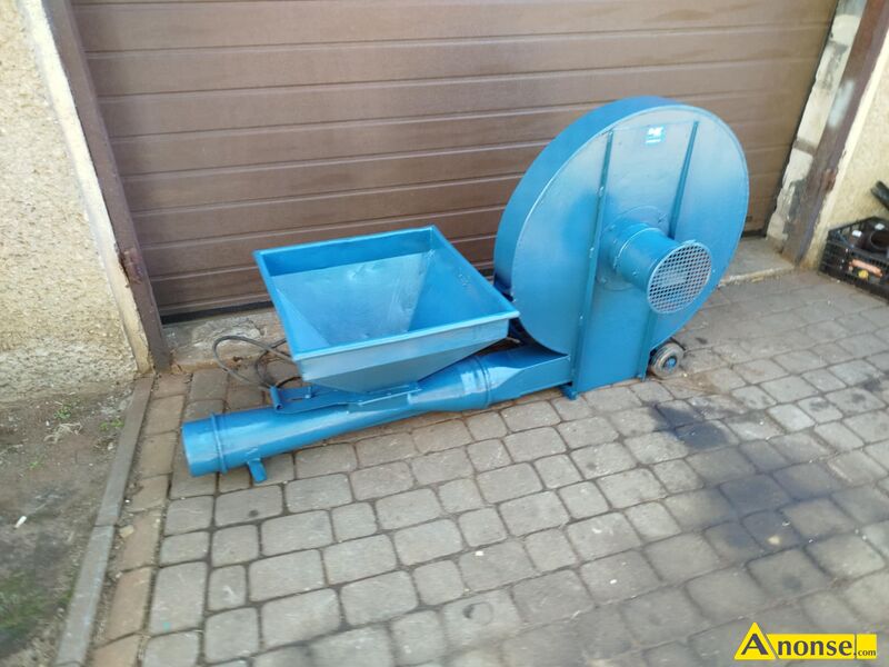 Dmuchawa  do zbo�a,opis dodatkowy: zbo�a 380v silnik  7.5kw  zachodnia  kongskilde  kolana rury 
 s - image 0 - anonse.com